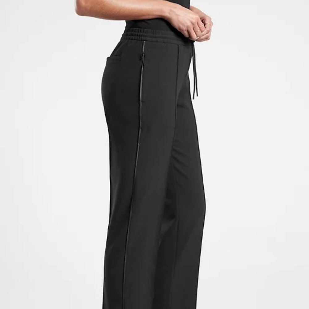 Athleta Endeavor Straight Leg Pants size 6 Black - Picture 5 of 12